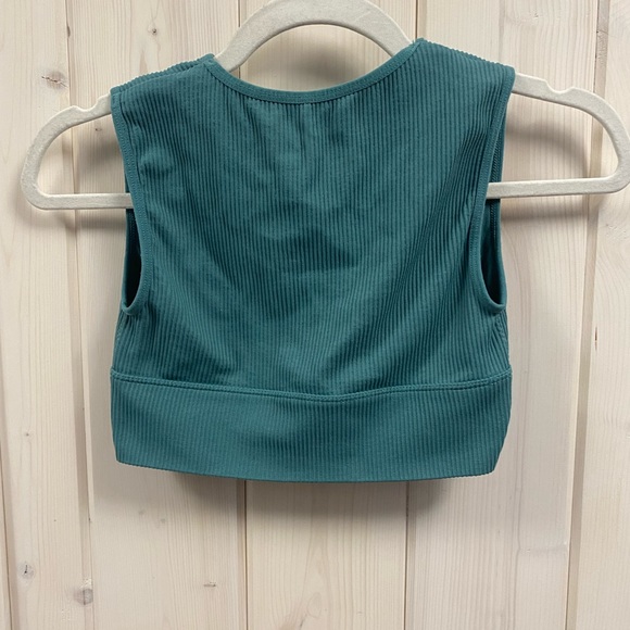 Garage- Seamless Deep Plunge Tank - Picture 2 of 4